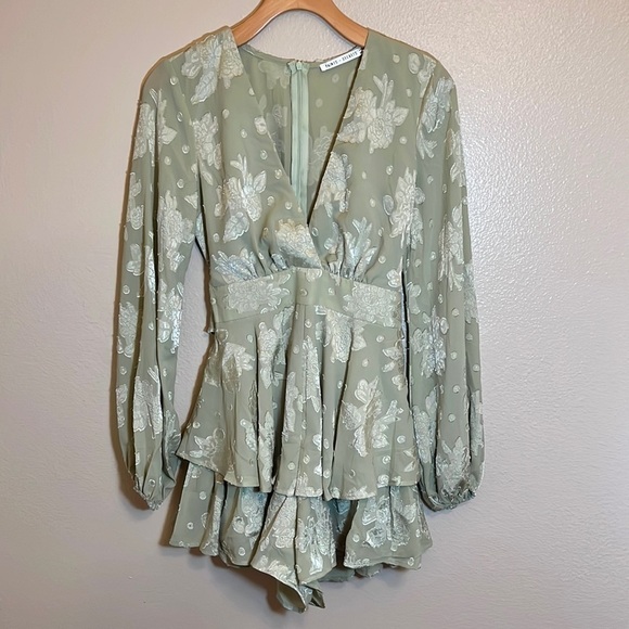 Saints + Secrets Floral Shortall Romper - Picture 1 of 14